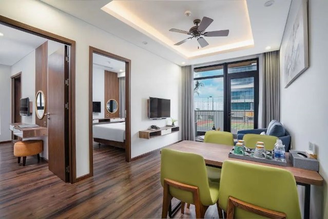 2-Bedroom Junior Apartment with Balcony City View